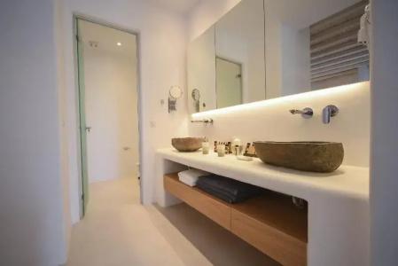 Myconian Crown Suites by Mr and Mrs White - 175