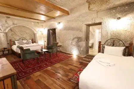 Sarnich Cave Suites - 72