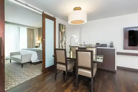 JW Marriott Houston Downtown - 70