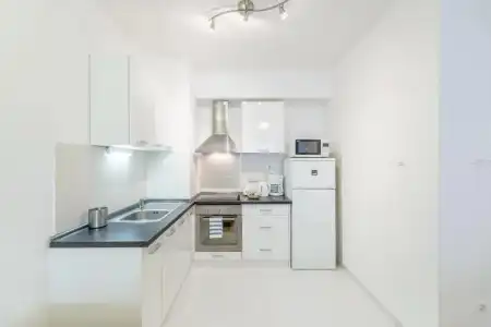 Prince Apartments - 79
