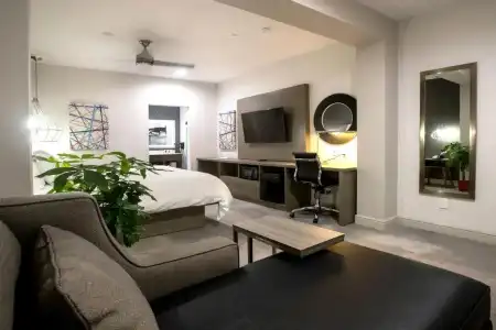 House - 17