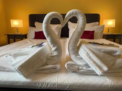 Schollers Restaurant & - 64