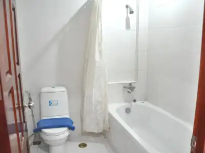 Highfive Guest House - 7