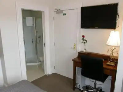 Ponsonby Manor - 74