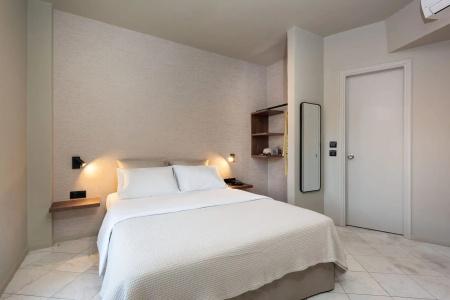 Hotel - 122