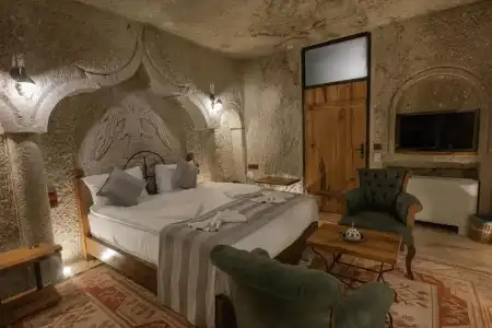 Sarnich Cave Suites - 107