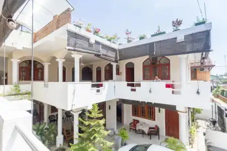 Angel Inn Guest House - 16