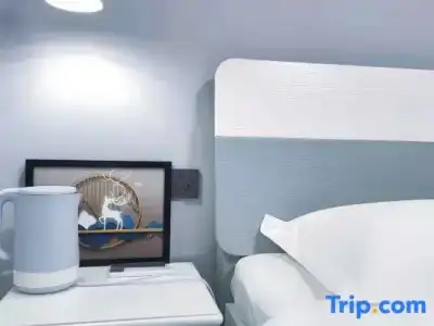 Mercure Chartres Est - 132