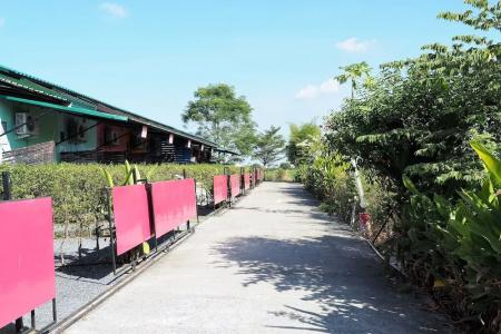 Honey Inn - 45