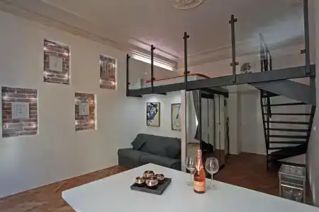 Apartment House - The Modern Flat - 79