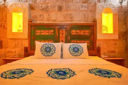 Serenus Cave Suites - 40