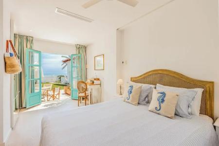 The Sea Club - 134