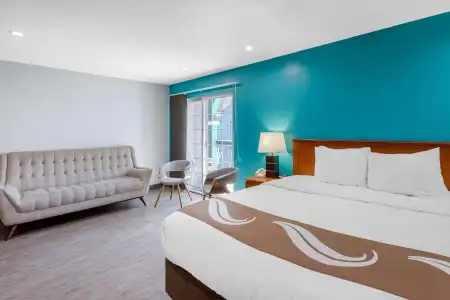 Quality Inn Near Hollywood Walk of Fame - 2