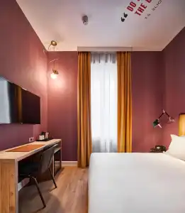The Modernist - 31