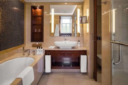 Grand Vilnius, Curio Collection by Hilton - 17