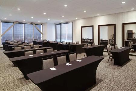 H Los Angeles, Curio Collection by Hilton - 35