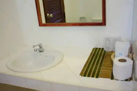 Thaniza Beachfront Resort - 40