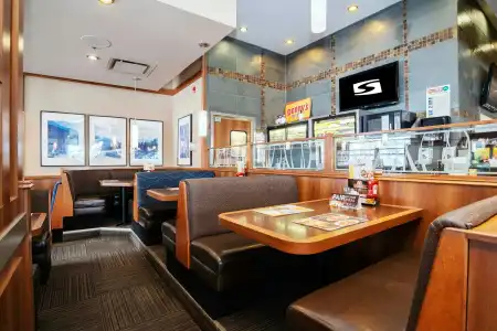 Sandmans & Suites Calgary West - 28