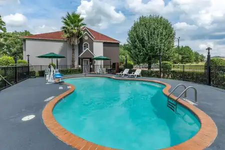 Quality Inn & Suites Longview I-20 - 11