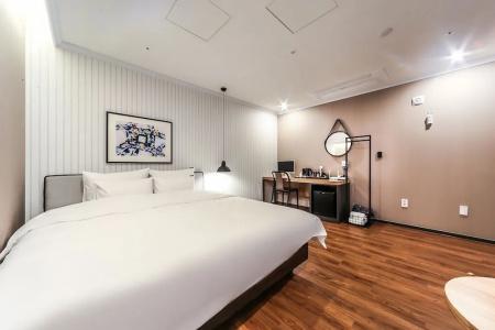 Dynamic Guesthouse - 5