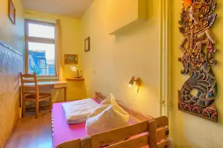 Lollis Homestay - Hostel - 73
