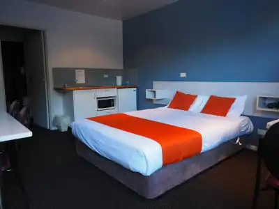 Waterfront Lodge Motel - 29
