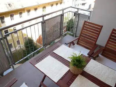 Trendy Deluxe Apartments - 42