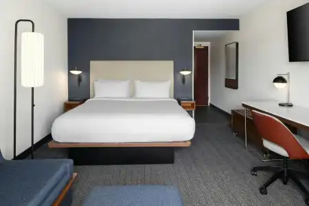 Courtyard Chesapeake Greenbrier - 6