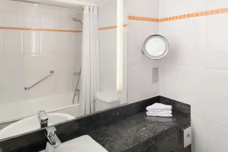 Hilton London Kensington - 8