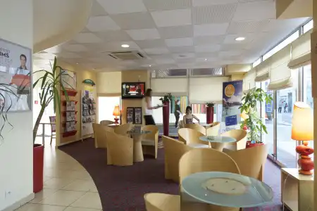 Ibis Pau Centre - 16
