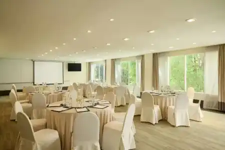 Dusit Thani - SHA Extra Plus - 23