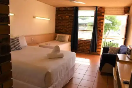 Camden Motor Inn - 69