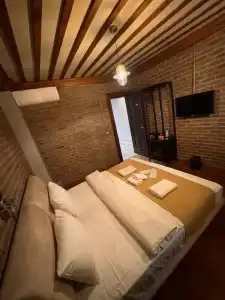 Gen Suites Cibali - 12
