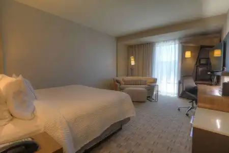 Courtyard Pigeon Forge - 73