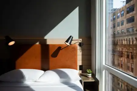 Moxy NYC Downtown - 4