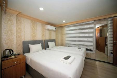 MAXWELL Boutique-hotel - 36