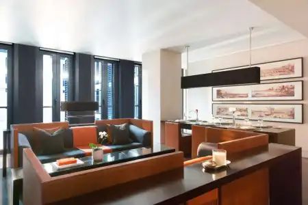 Grosvenor House Suites - 55