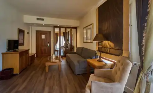 Xenia Palace - 69