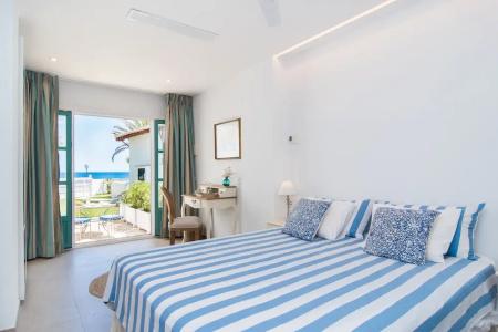 The Sea Club - 110