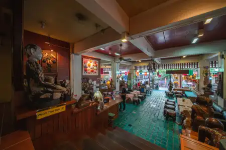 Wild Orchid Villa Bangkok - 15