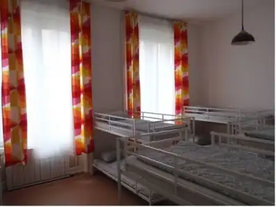 Base Budapest Hostel and Backpackers - 2