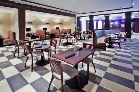 Holiday Inn Macon North by IHG - 39