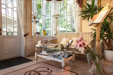 TB Palace & Spa - 5