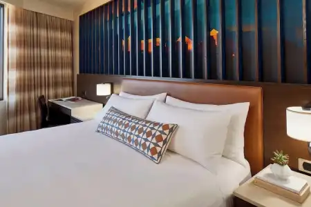 Renaissance Dallas - 58