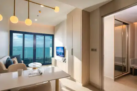 S Sriracha & Residence - 42