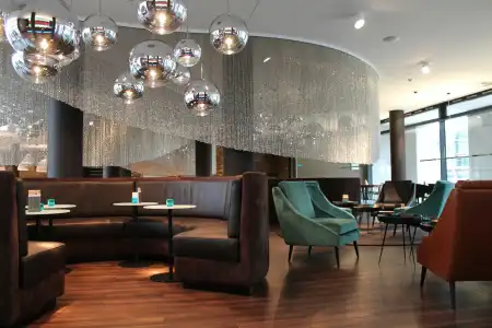 Motel One Frankfurt Messe - 17