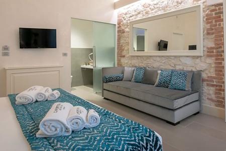 Caportigia Boutique - 76