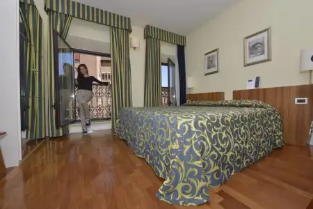 Ferrara - 69