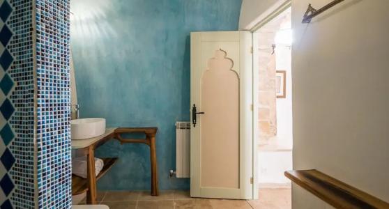The Way Inn - 125