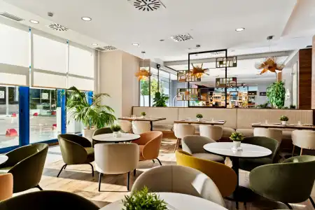 Hilton Garden Inn Sevilla - 31
